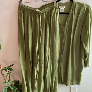 Green Two piece set